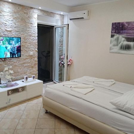 Apartman Anja Daire Stara Pazova Dış mekan fotoğraf